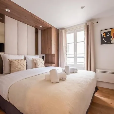 Charming Apartment *